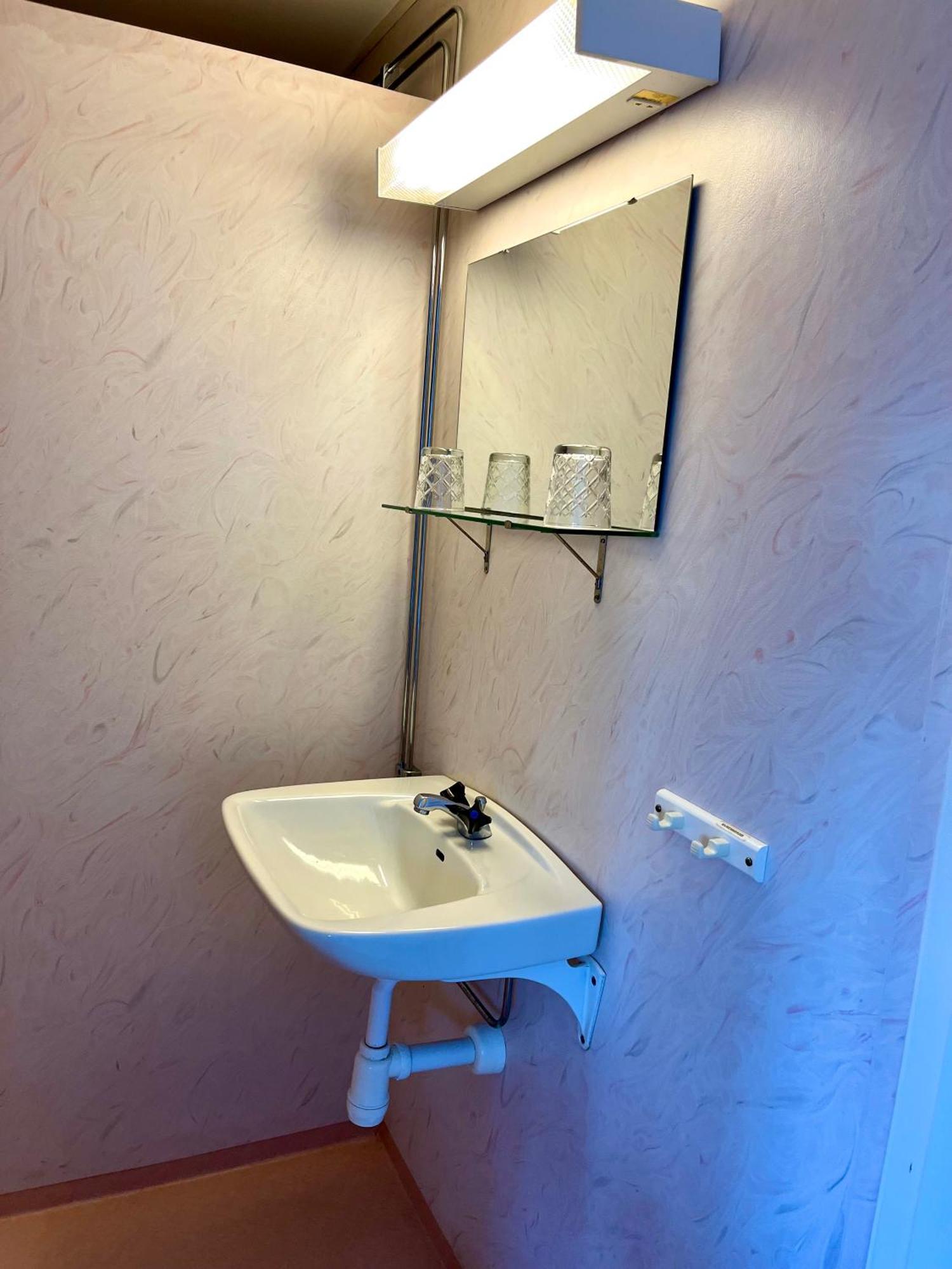 Trollebo Saeteri Bed & Breakfast Vetlanda Exterior photo